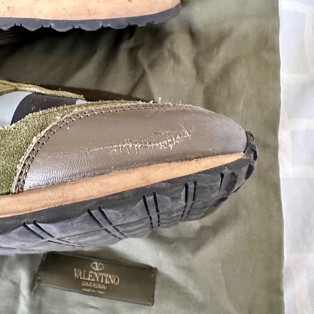 Men’s Valentino camo/dark red rockrunner sneakers - Picture 5 of 9